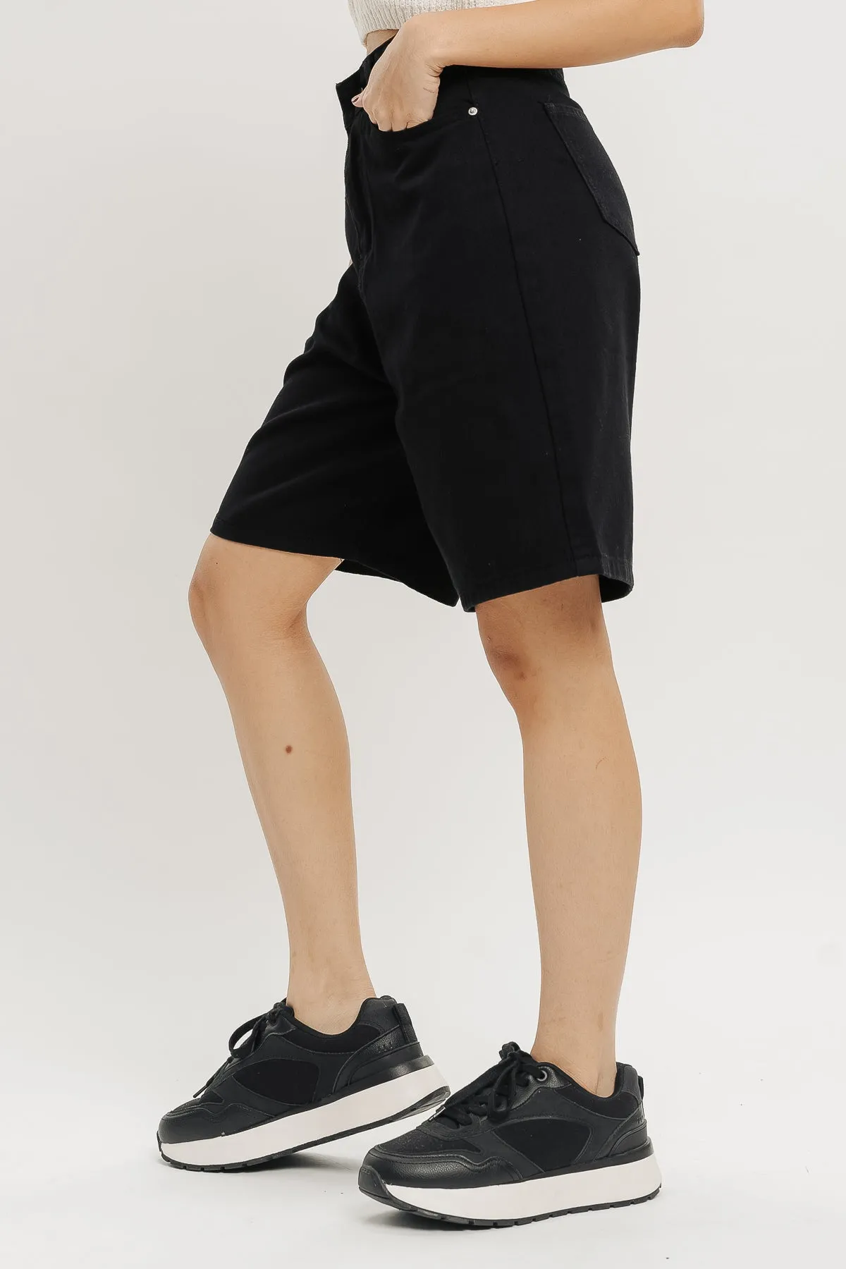 Bermuda Black Shorts