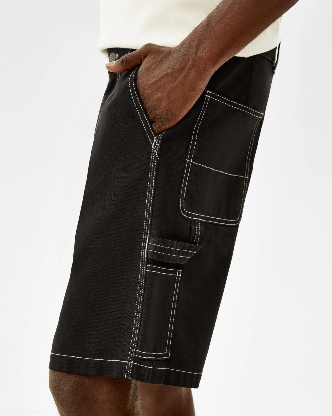 Bershka Contrast thread carpenter Bermuda shorts