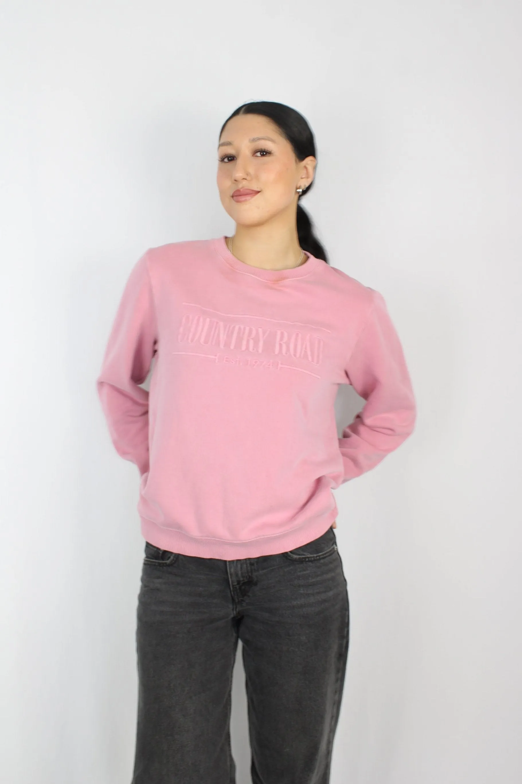 Country Road - Heritage Logo Crewneck