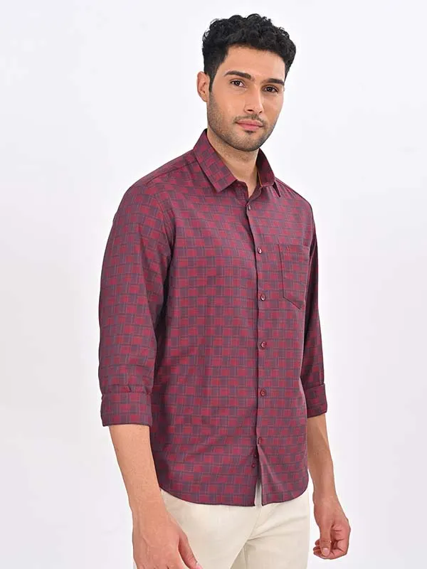 Men Checked Full Sleeve Cotton Blend Shirt