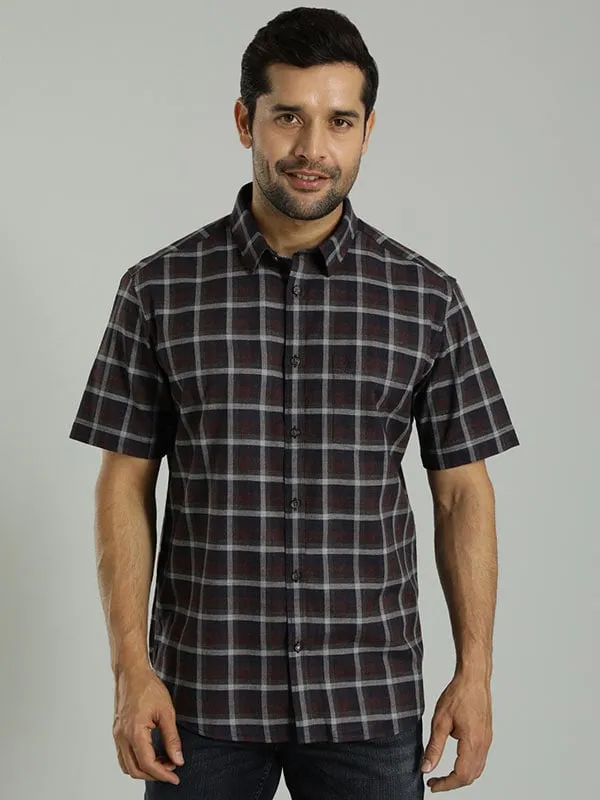 Men Checked Half Sleeve Cotton Shirt