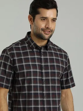 Men Checked Half Sleeve Cotton Shirt