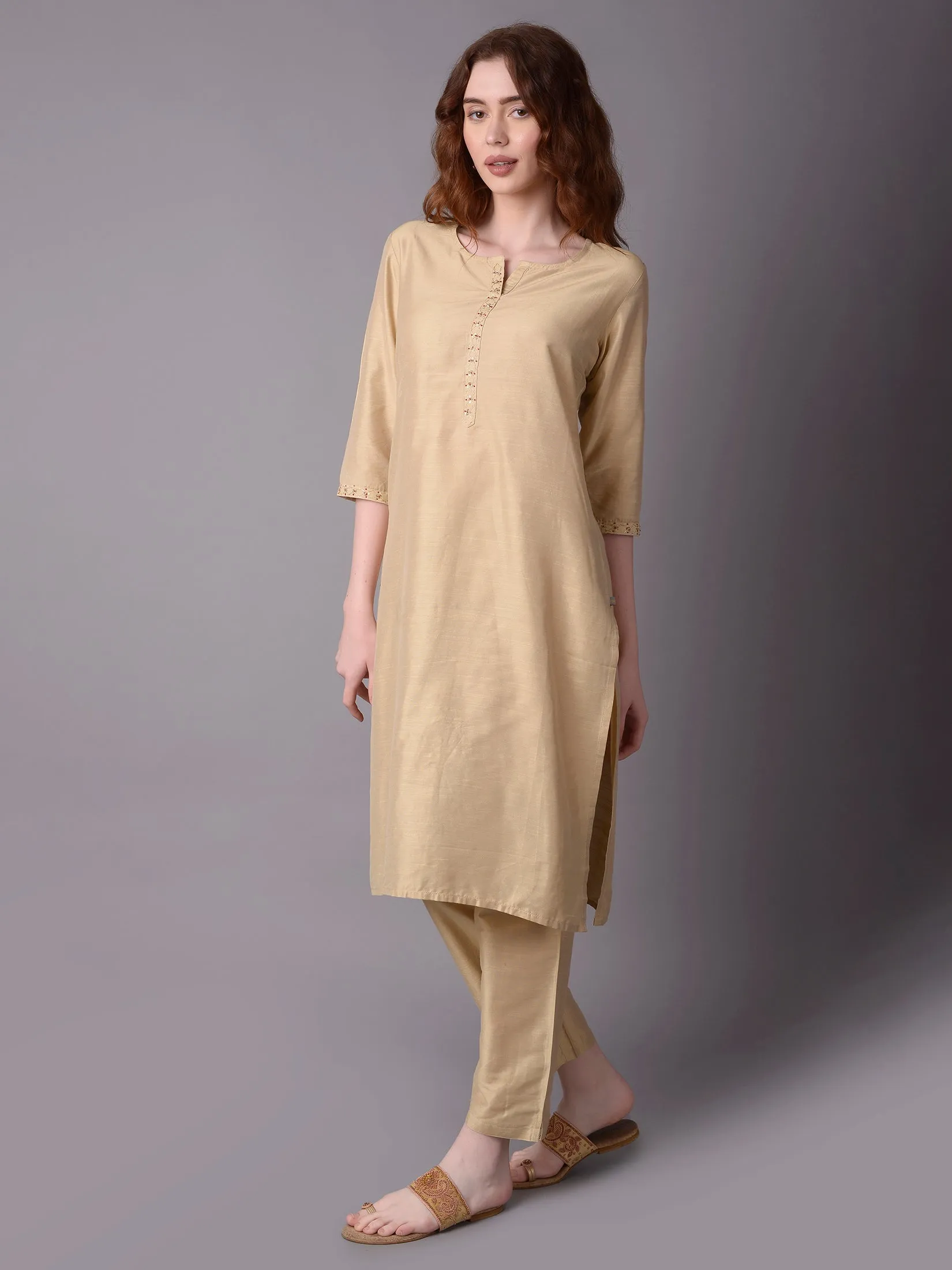 Women Beige Plain Kurta Trouser Dupatta